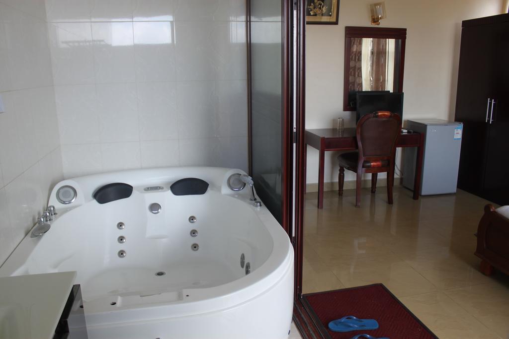 Mic Hotel Dar es Salaam Pokoj fotografie
