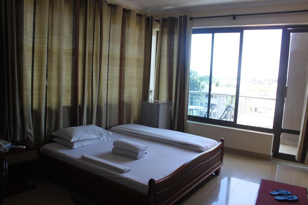 Mic Hotel Dar es Salaam Pokoj fotografie